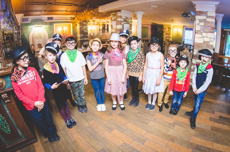 Сценарии квестов на 8 марта в Saratov