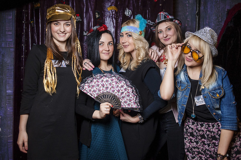 Как провести корпоратив на 8 марта в Saratov