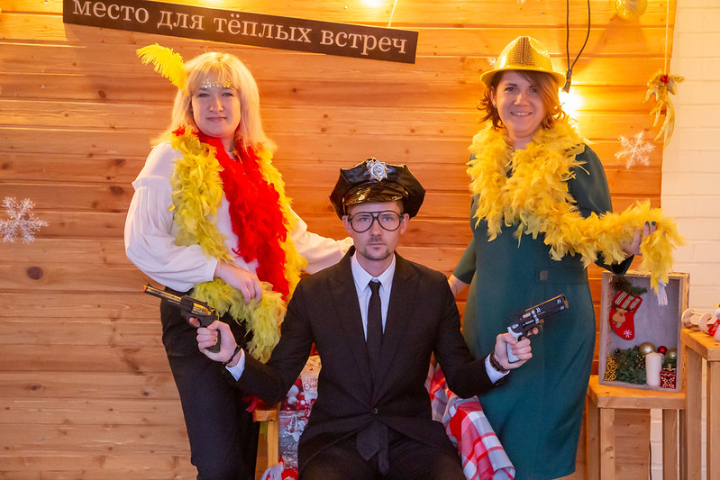 Новогоднее украшение зала для корпоратива в Saratov