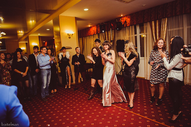 Заказать корпоратив на День энергетика 2025 в Саратове